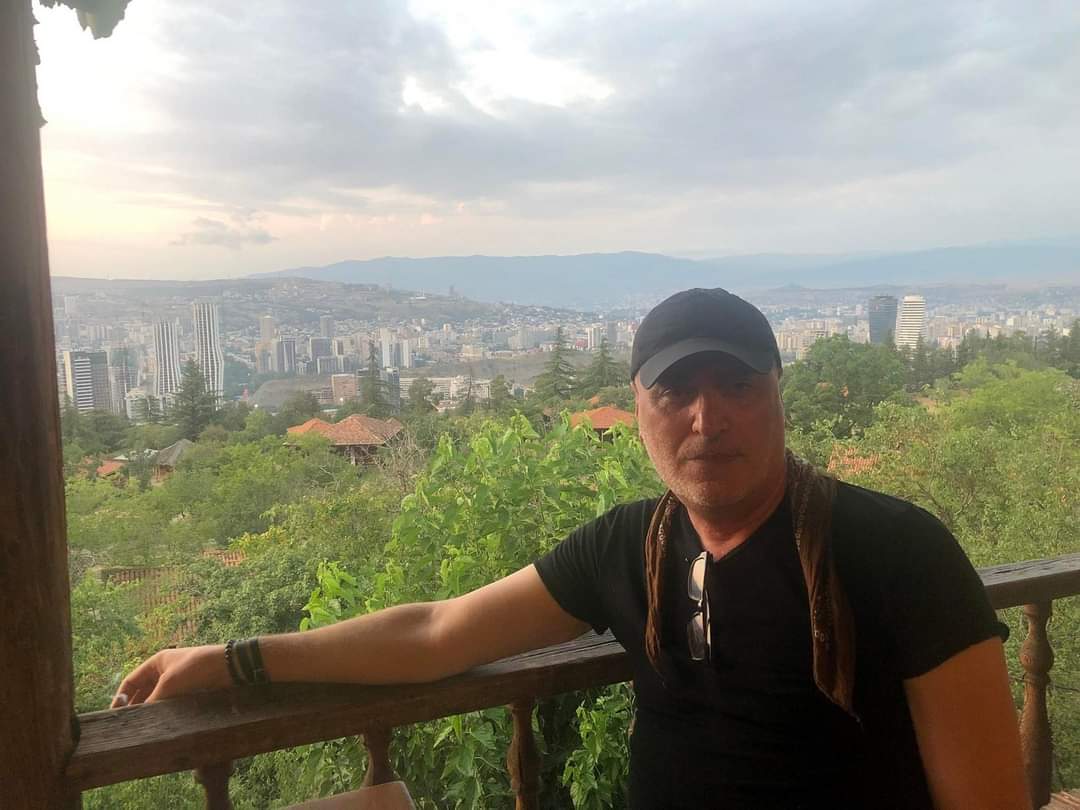 You are currently viewing “გამარჯობა, ჩემო”